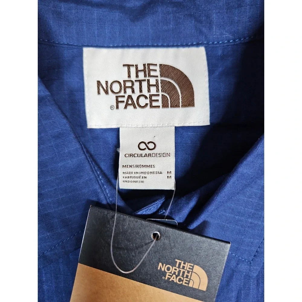 The North Face new tag
